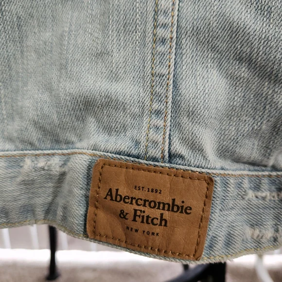 *SOLD* Abercrombie & Fitch Hooded Distressed Jean Jacket - Picture 6 of 7